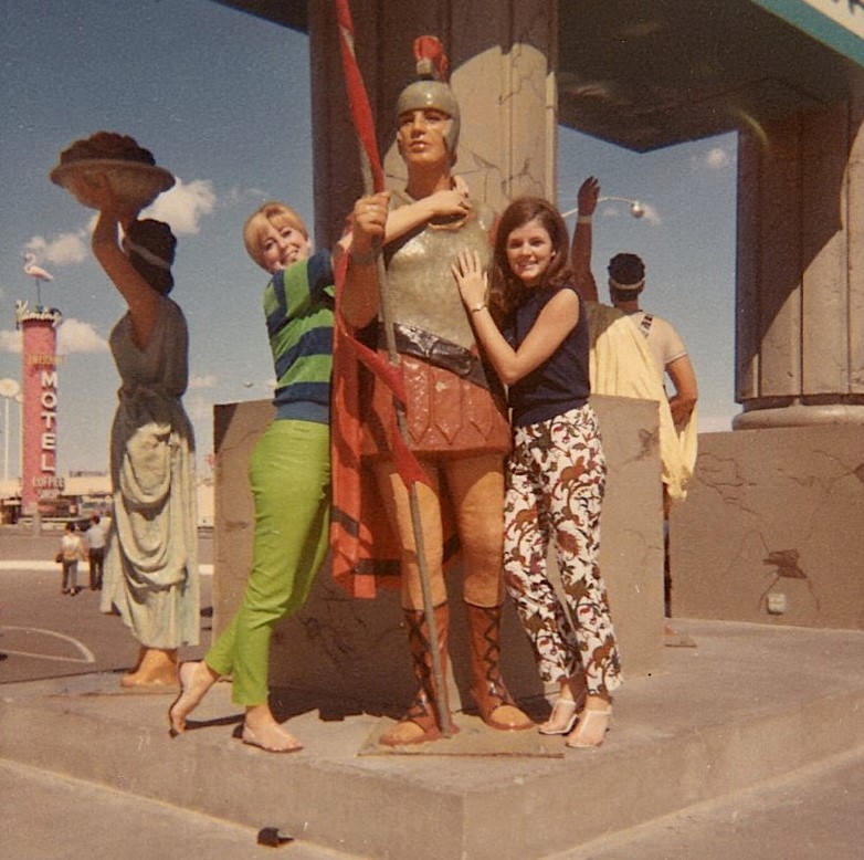 Reta with Linda in Las Vegas, 1967